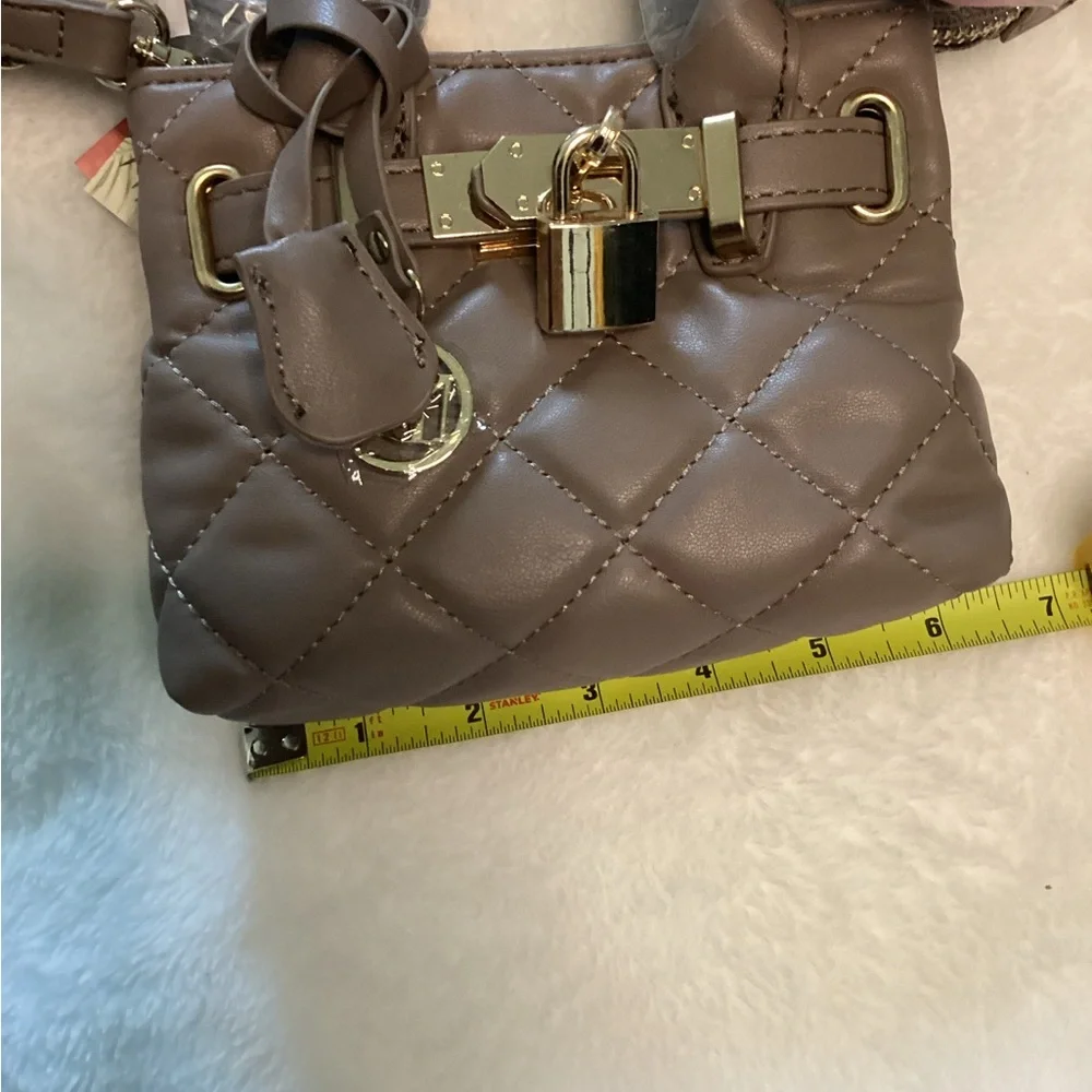 Badgley Mischka Sm Diamond Quilted Taupe Purse Bag Tote - Picture 6 of 6